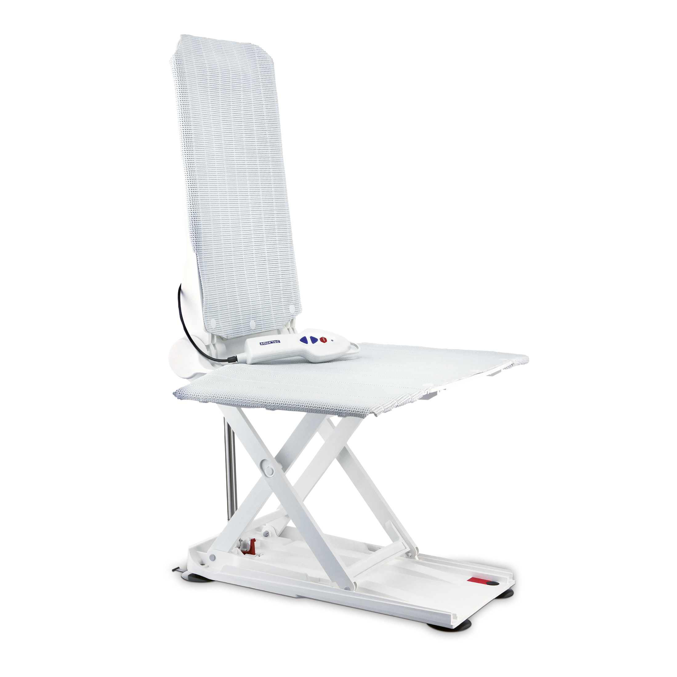 Elektrischer Badewannenlifter mit hohem Rücken, Scheren-Hubmechanismus und kabelgebundener Handbedienung in Weiß vor weißem Hintergrund