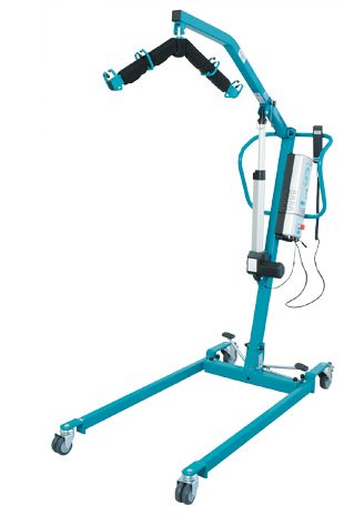 Ein elektrischer Patientenlifter aus türkisfarbenem Metallgestell auf einem fahrbaren Untergestell mit vier Rollen. Das Gerät verfügt über einen mechanischen Hubarm mit einer gepolsterten Aufhängung für Hebetücher und eine seitlich angebrachte, akkubetriebene Steuereinheit mit Handbedienung. Er dient dem sicheren und ergonomischen Heben sowie Transferieren von Personen mit eingeschränkter Mobilität.